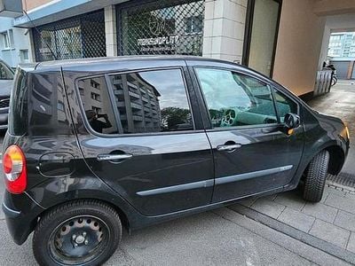 Second-hand Renault Modus 75 CP (55 kW) 2006 Negru Monovolum