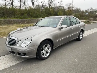 Gebraucht Mercedes E280 190 PS (139 kW) 2008 Grau Limousine