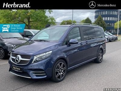 Blau Gebraucht 2023 Mercedes V250 AMG Van / Kleinbus | 50.950 € (Fairer Preis)