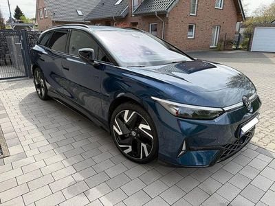 Usata VW ID.7 GTX 250 kW (340 CV) 2025 Blu Station wagon