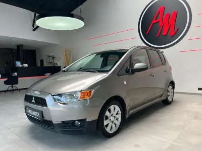 Gebraucht Mitsubishi Colt Motion 95 PS (69 kW) 2012 Grau Kleinwagen