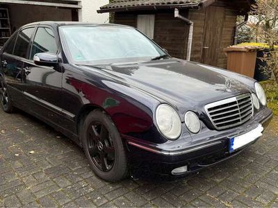 Mercedes E240