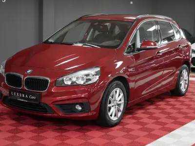 Gebraucht BMW 218 Active Tourer Basis 136 PS (100 kW) 2015 Rot Van / Kleinbus