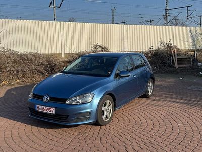 Gebraucht VW Golf VII Comfortline 140 PS (102 kW) 2013 Blau Limousine