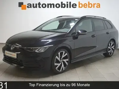 Gebraucht VW Golf VIII 150 PS (110 kW) 2022 Deep black Kombi