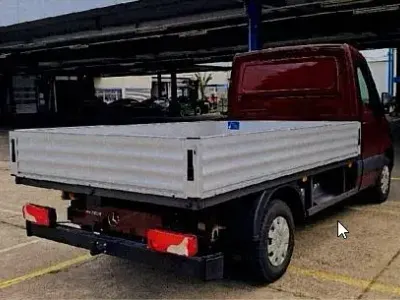 Neu Mercedes E-Sprinter 150 kW (204 PS) 2026 Rot Van
