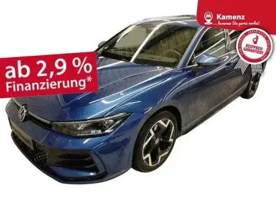 Second-hand VW Passat R-line 150 CP (110 kW) 2025 Albastru Break