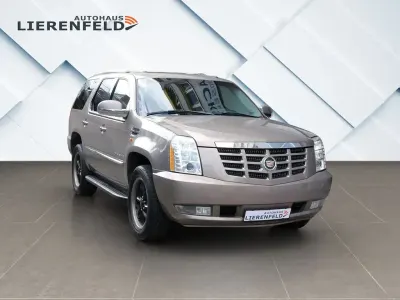 Gebraucht Cadillac Escalade 409 PS (300 kW) 2007 Gold SUV