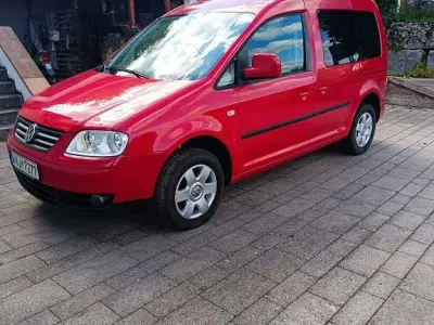 Gebraucht VW Caddy Life 102 PS (75 kW) 2009 Rot Van / Kleinbus