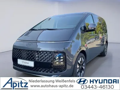Neu Hyundai Staria Signature 224 PS (164 kW) 2025 Ecotronic grey Van / Kleinbus