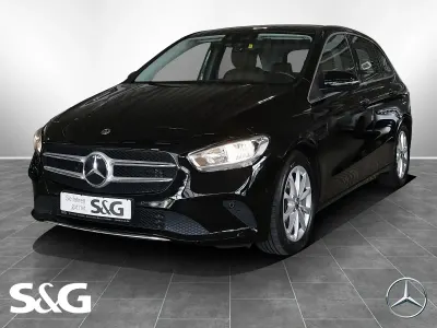Gebraucht Mercedes B180 Progressive 136 PS (100 kW) 2020 Metalliclack kosmosschwarz Kleinwagen