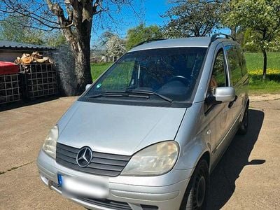 Usata Mercedes Vaneo 125 CV (91 kW) 2003 Argento Monovolume
