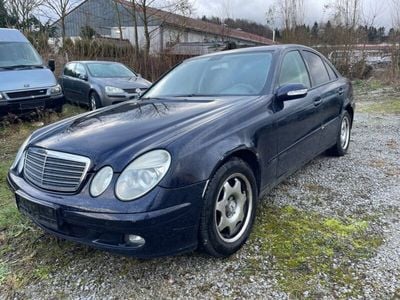 Mercedes E200