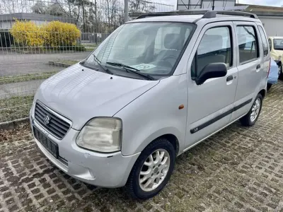 Begagnad Suzuki Wagon R+ 76 HK (55 kW) 2001 Silver Minibuss