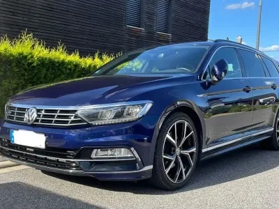 Gebraucht VW Passat R-line 190 PS (139 kW) 2018 Blau Limousine
