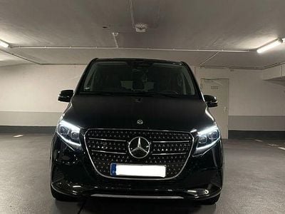 Mercedes V250