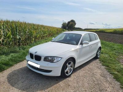 Gebraucht BMW 116 122 PS (89 kW) 2008 Weiß Kleinwagen