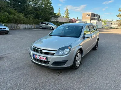 Gebraucht Opel Astra 105 PS (77 kW) 2006 Grau Kombi