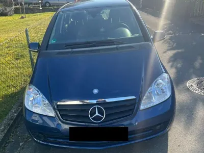 Gebraucht Mercedes A150 95 PS (69 kW) 2009 Blau Kleinwagen