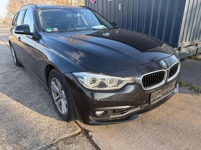 Gebraucht BMW 320 Advantage 184 PS (135 kW) 2018 Schwarz Kombi
