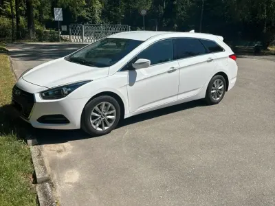 Gebraucht Hyundai i40 135 PS (99 kW) 2017 Weiß Kombi