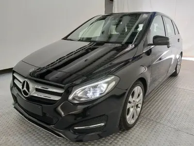 Gebraucht Mercedes B200 Style 156 PS (114 kW) 2018 Schwarz Kleinwagen