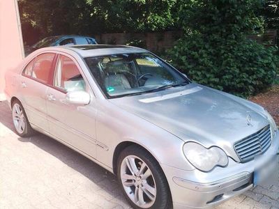 Mercedes C240