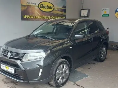 Neu Suzuki Vitara Comfort 110 PS (80 kW) 2026 Schwarz SUV