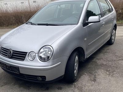 Gebraucht VW Polo 75 PS (55 kW) 2004 Silber Kleinwagen