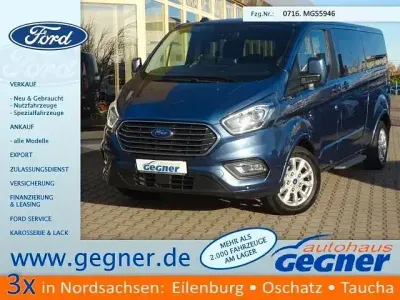 Usado Ford Tourneo Custom Titanium 185 HP (136 kW) 2021 Azul Van
