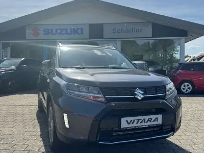 Neu Suzuki Vitara Comfort 109 PS (80 kW) 2026 Grau SUV