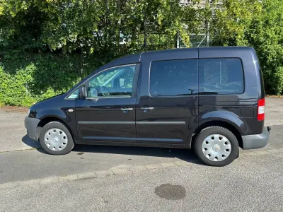 Gebraucht VW Caddy Life 102 PS (75 kW) 2008 Schwarz Van / Kleinbus