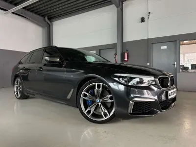 Gebraucht BMW 550 400 PS (294 kW) 2019 Sophistograu Kombi