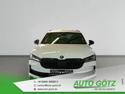Neu Skoda Superb SportLine 204 PS (150 kW) 2026 Weiß Kombi