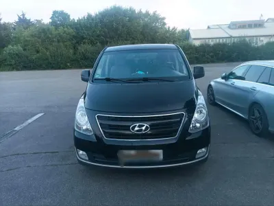 Gebraucht Hyundai H-1 136 PS (100 kW) 2017 Schwarz Van / Kleinbus