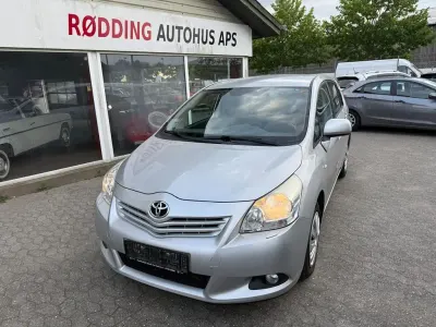 Gebraucht Toyota Verso Life 126 PS (92 kW) 2013 Van / Kleinbus