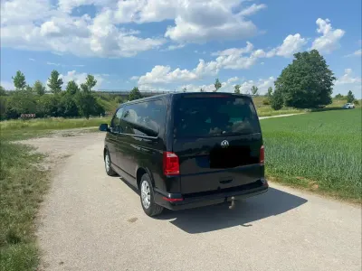 Gebraucht VW Multivan 150 PS (110 kW) 2016 Schwarz Van / Kleinbus