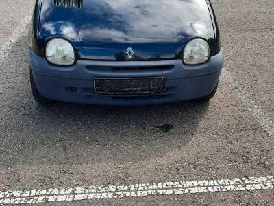 Gebraucht Renault Twingo Authentique 58 PS (42 kW) 2002 Schwarz Kleinwagen