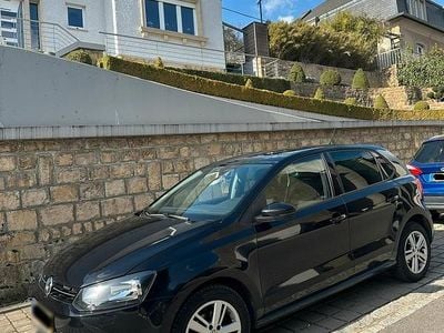 Gebraucht VW Polo Life 90 PS (66 kW) 2014 Schwarz Kleinwagen