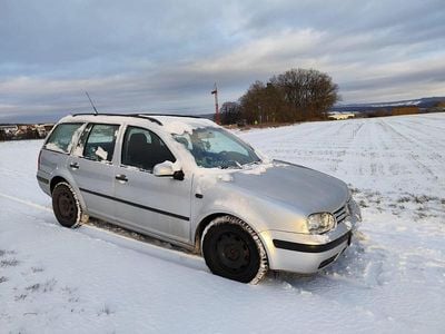 Silber Gebraucht 2002 VW Golf IV Kombi | 1.400 € (Fairer Preis)