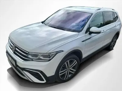 Gebraucht VW Tiguan Allspace Elegance 190 PS (139 kW) 2022 Oryxwhite perlmutteffekt SUV