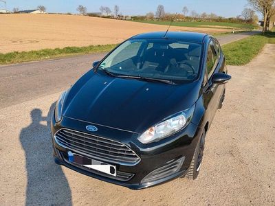 Gebraucht Ford Fiesta 60 PS (44 kW) 2014 Schwarz Kleinwagen