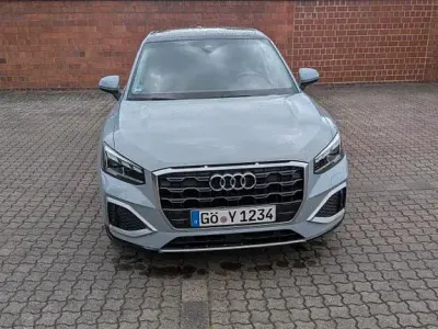 Gebraucht Audi Q2 Advanced 150 PS (110 kW) 2021 Grau SUV