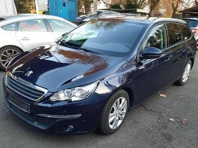 Gebraucht Peugeot 308 SW 120 PS (88 kW) 2017 Blau Kombi