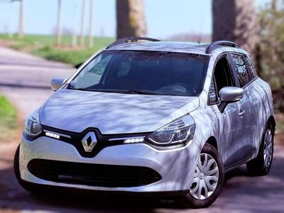 Second-hand Renault Clio GrandTour Expression 75 CP (55 kW) 2015 Argintiu Break