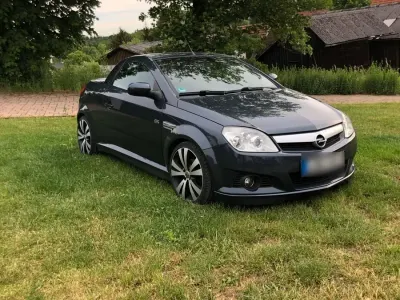 Gebraucht Opel Tigra 125 PS (91 kW) 2006 Grau Cabrio