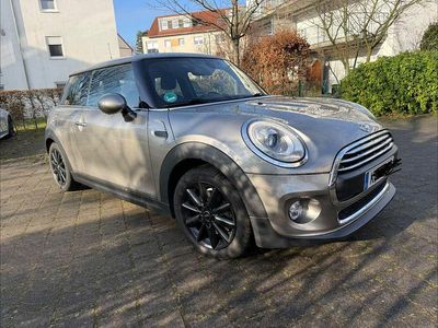 Grau Gebraucht 2017 Mini ONE Kleinwagen | 14.800 € (Fairer Preis)