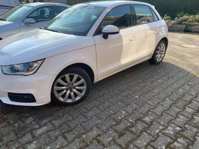 Occasion Audi A1 Sportback Design 95 ch (69 kW) 2016 Blanc Citadine