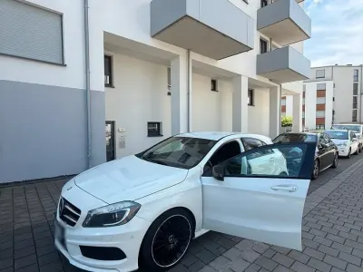 Gebraucht Mercedes A250 211 PS (155 kW) 2013 Weiß Kleinwagen