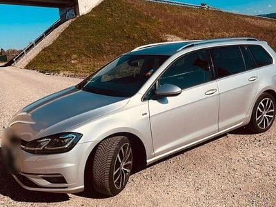 Gebraucht VW Golf VII 150 PS (110 kW) 2019 Silber Kombi